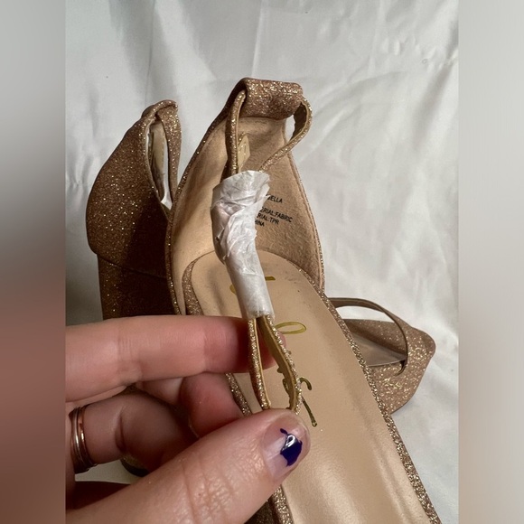 Lulus Arrabella Rose Gold Glitter Platform Ankle Strap
Heels - Picture 8 of 13